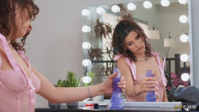 BrazzersExxtra Kylie Rocket Freeusing The Flexi Sexdoll WRB
