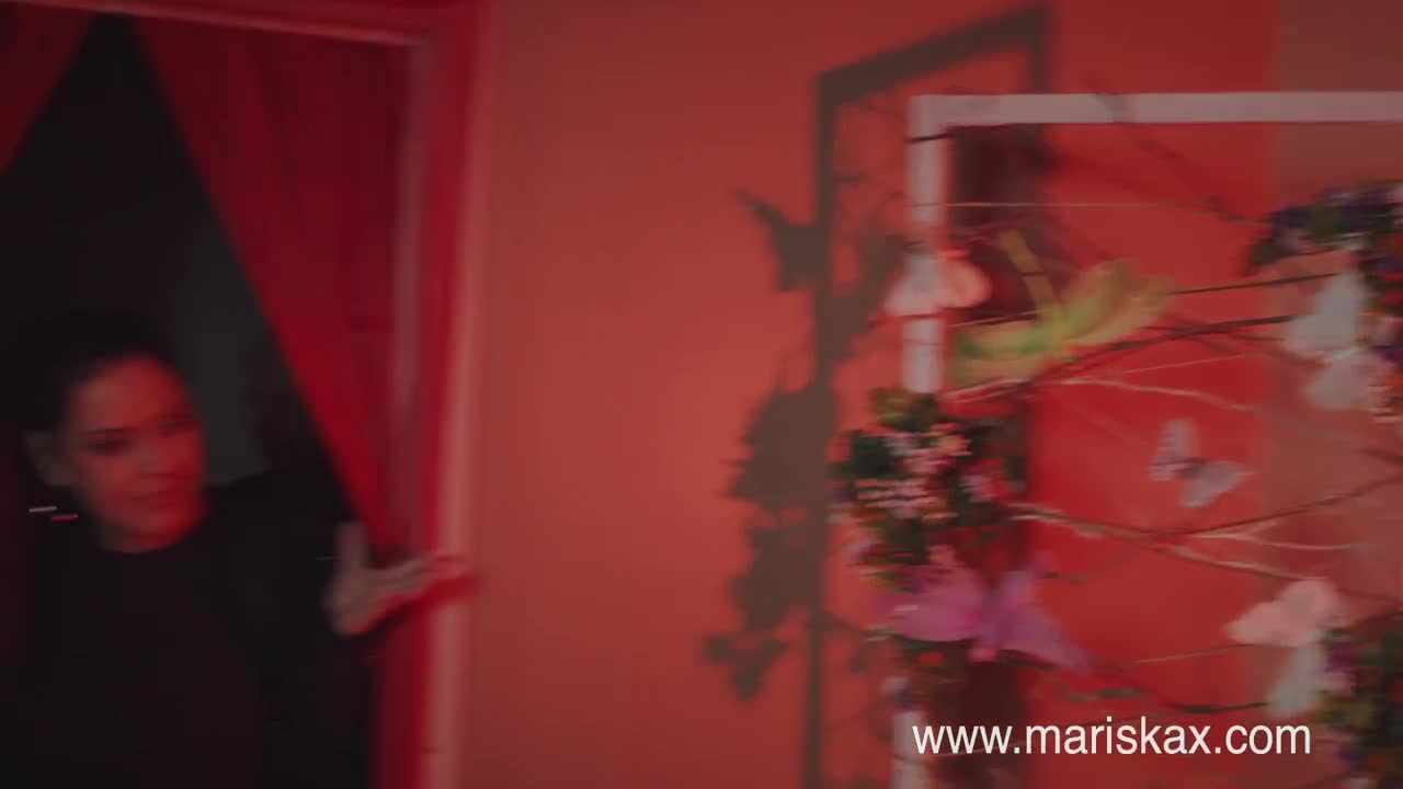 MariskaX Mariska And Sahara Knite Steaming Lesbian Scene LEWD - Porn video | ePornXXX