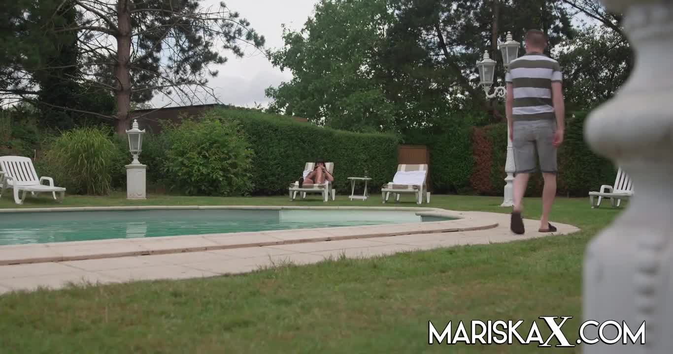 MariskaX Valentina Ricci Enjoying Anal Fuck Outdoor LEWD - Porn video | ePornXXX