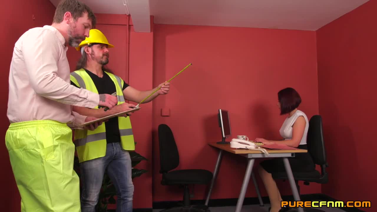 PureCFNM Sexist Workmen WRB - Porn video | ePornXXX