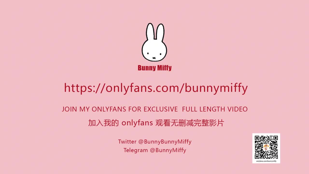 OnlyFans BunnyMiffy Wearing Sexy Cheongsam And Flesh Colored Stockings For Photo Shoot PP - Porn video | ePornXXX